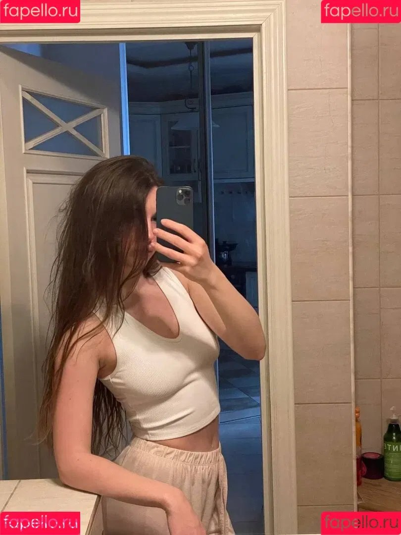 Ahrinyan / Arina Berdnikova / nyasharisha Nude Leaks OnlyFans Onlyfans Photo Gallery 