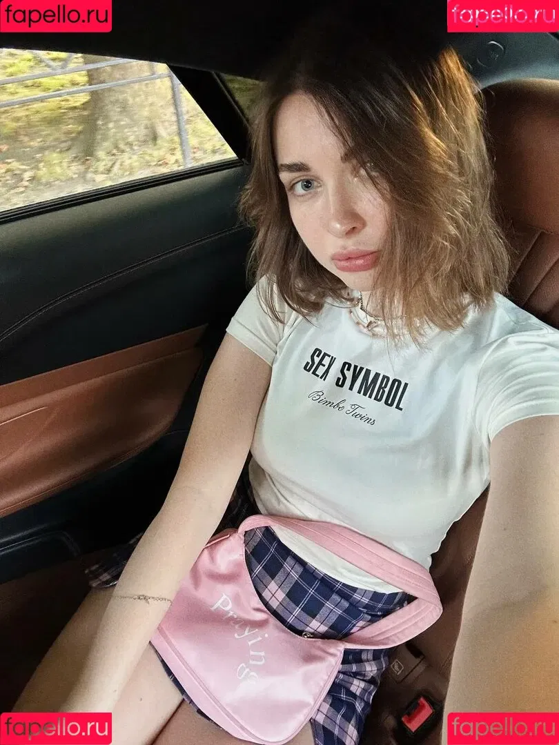 Ahrinyan / Arina Berdnikova / nyasharisha Nude Leaks OnlyFans Onlyfans Photo Gallery 