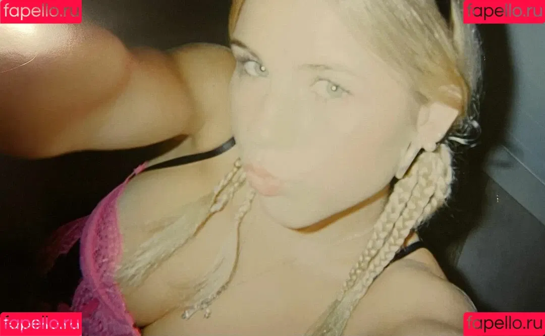 Arianaawhite / ari_booooooooooo / ari_lovexo Onlyfans Photo Gallery 