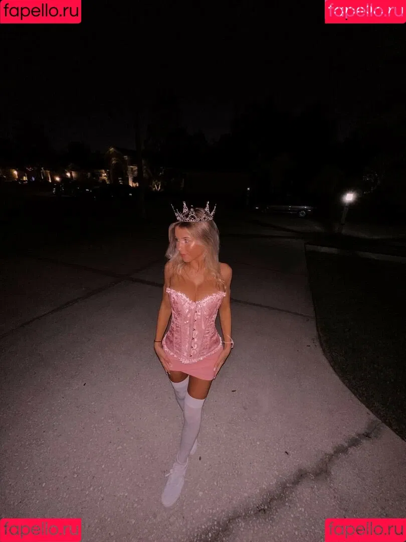 Arianaawhite / ari_booooooooooo / ari_lovexo Onlyfans Photo Gallery 