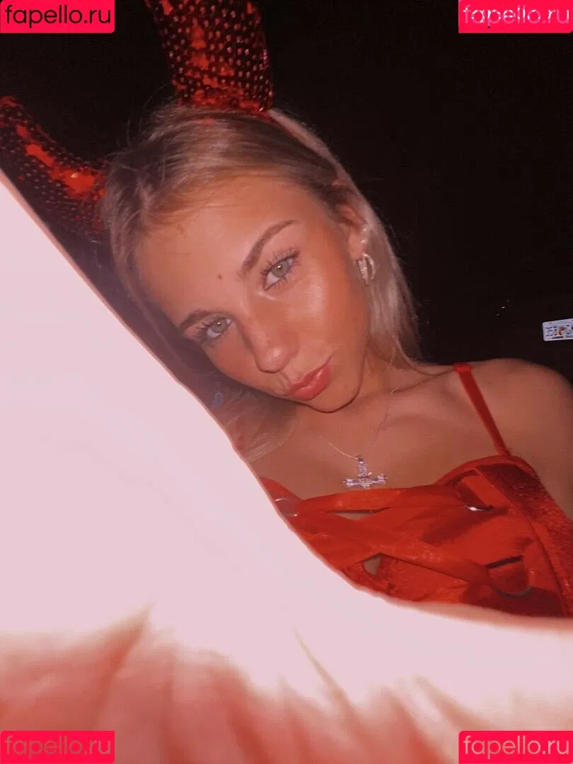 Arianaawhite / ari_booooooooooo / ari_lovexo Onlyfans Photo Gallery 