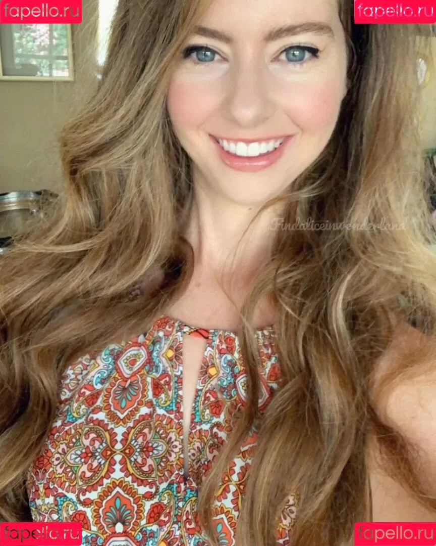 Findaliceinwonderland / alygreenxo / festivalfashionista Onlyfans Photo Gallery 
