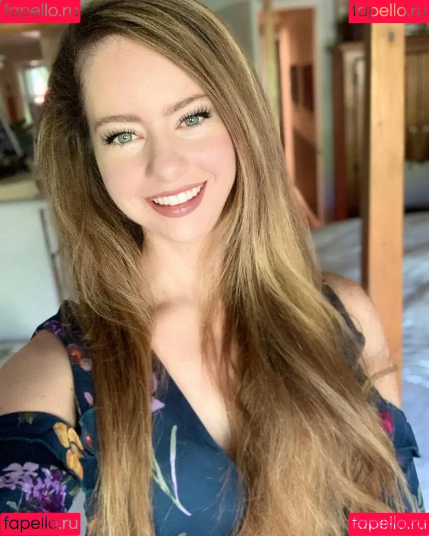 Findaliceinwonderland / alygreenxo / festivalfashionista Onlyfans Photo Gallery 