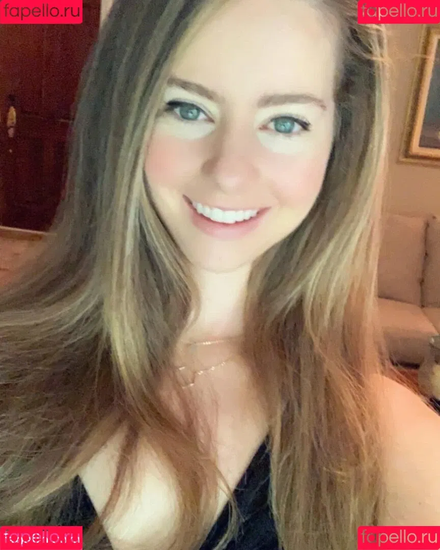 Findaliceinwonderland / alygreenxo / festivalfashionista Onlyfans Photo Gallery 