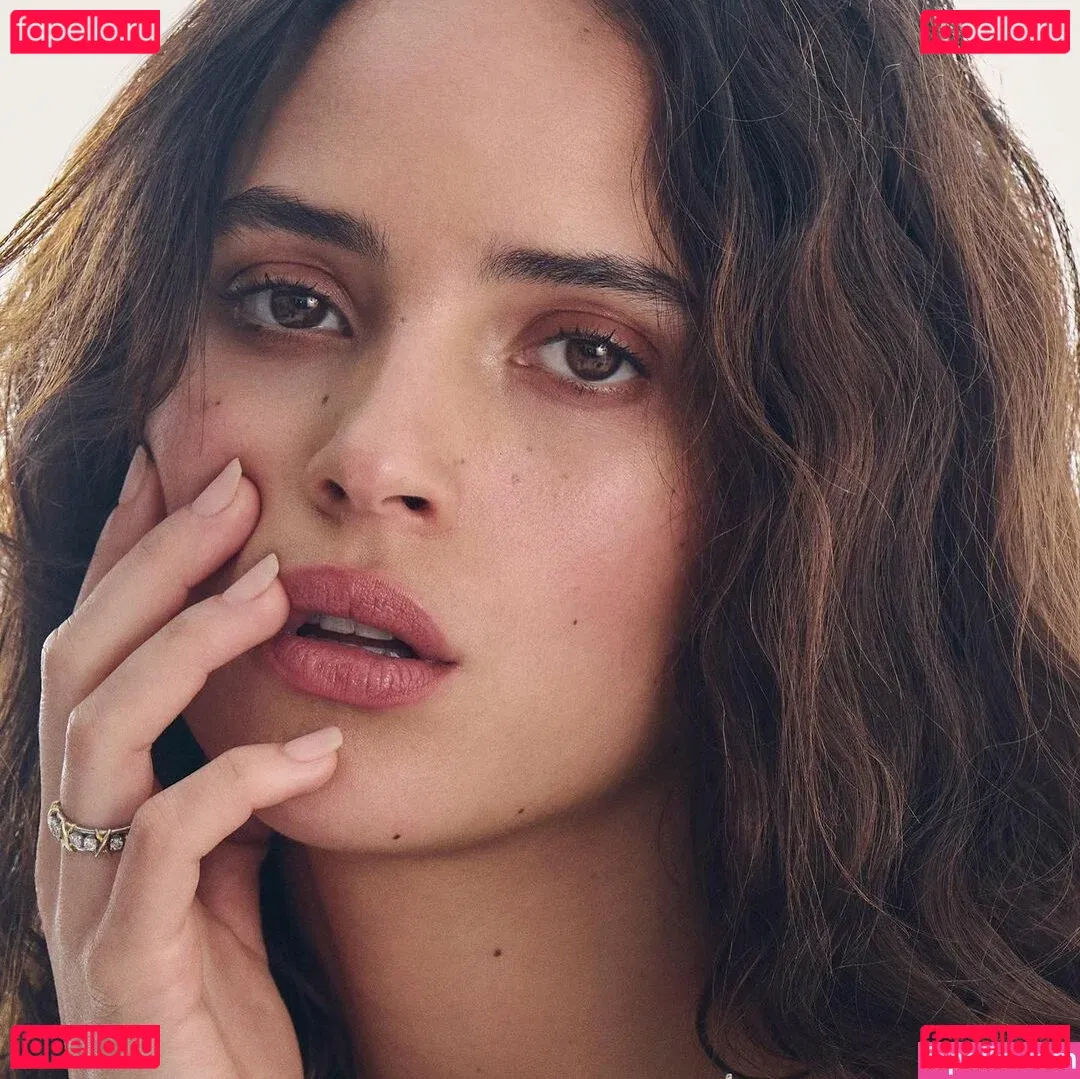 Adria Arjona Onlyfans Photo Gallery 