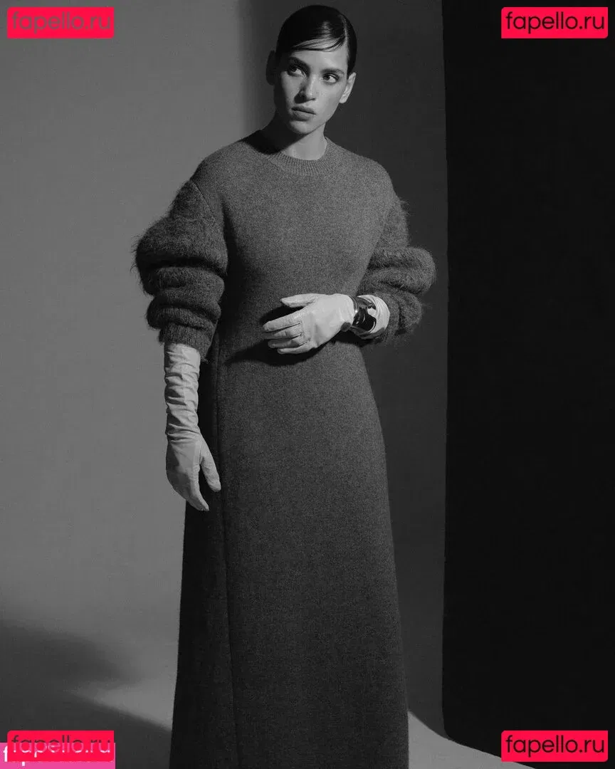 Adria Arjona Onlyfans Photo Gallery 