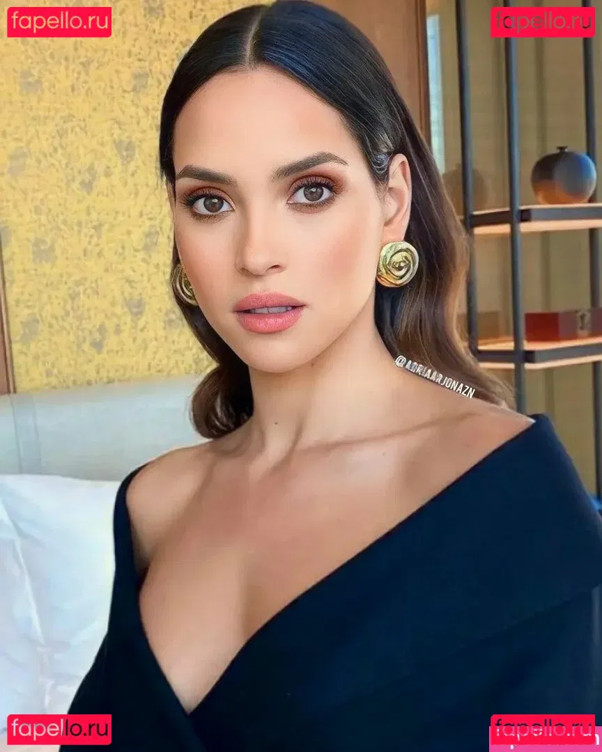 Adria Arjona Onlyfans Photo Gallery 