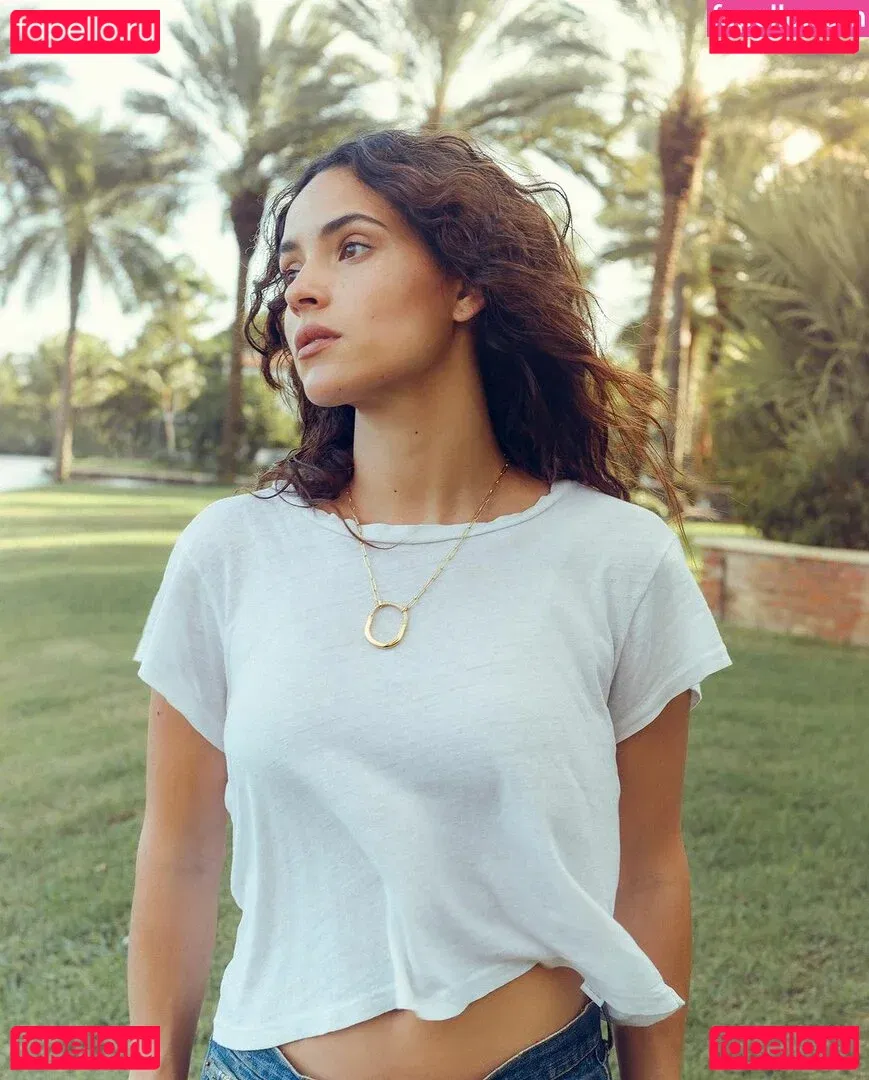 Adria Arjona Onlyfans Photo Gallery 