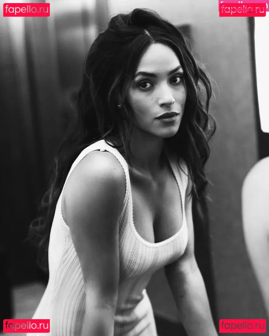 Adria Arjona Onlyfans Photo Gallery 