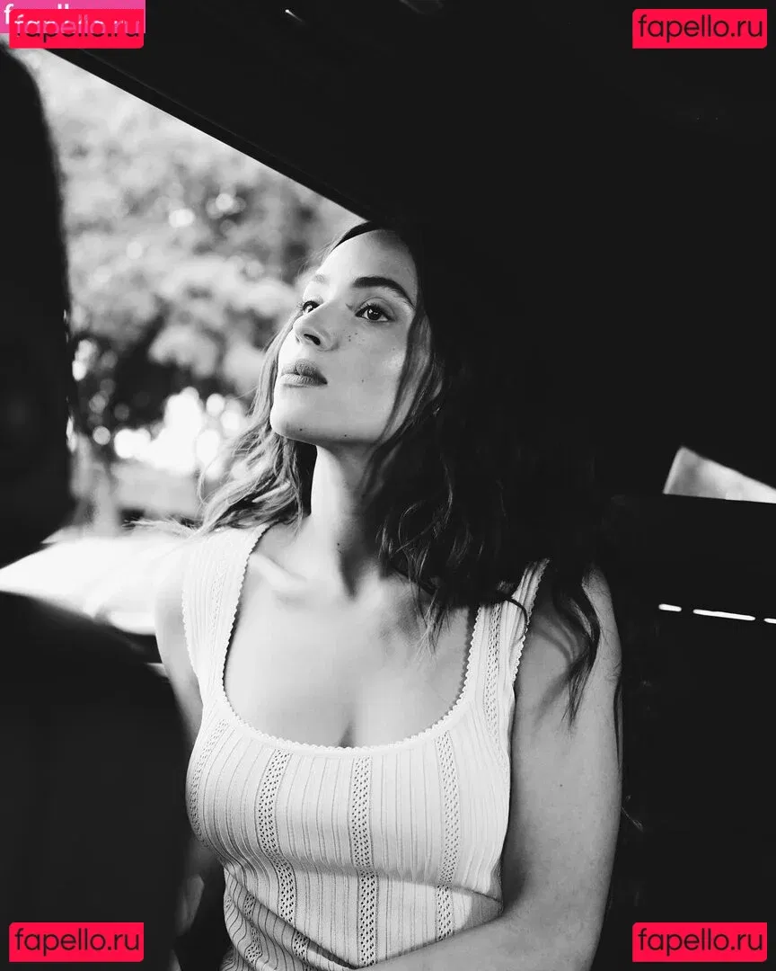 Adria Arjona Onlyfans Photo Gallery 