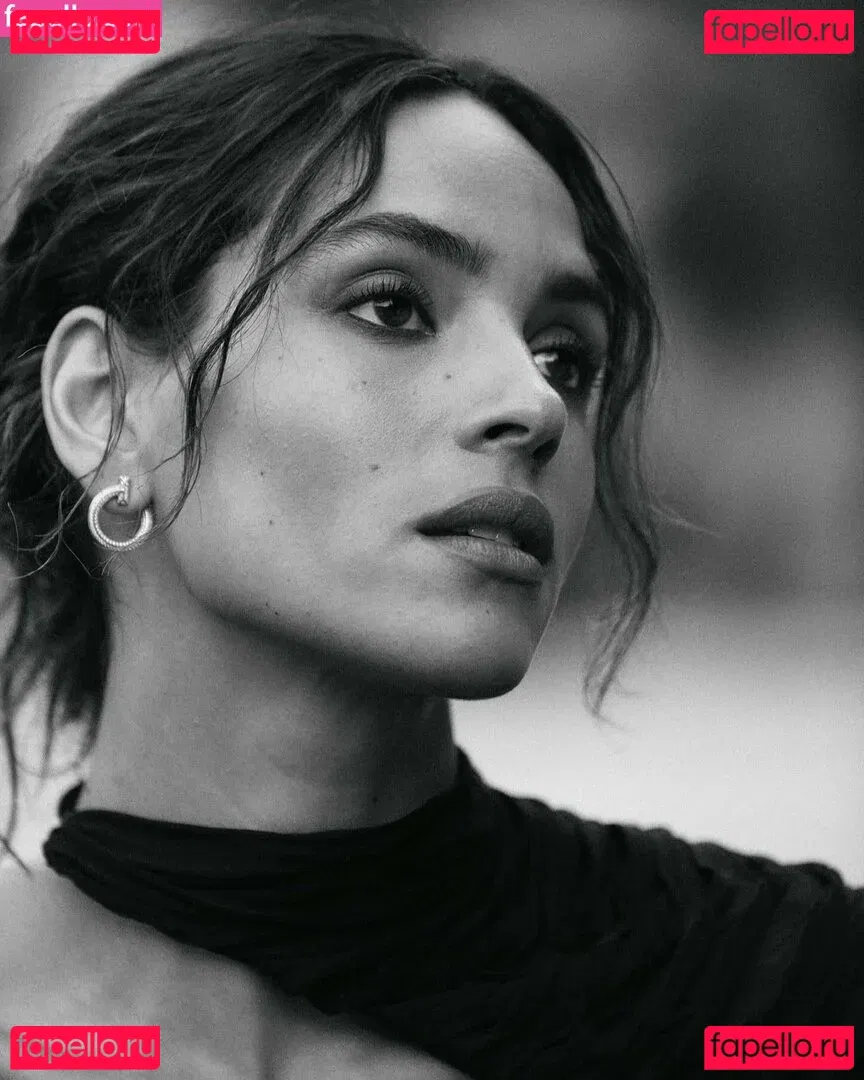 Adria Arjona Onlyfans Photo Gallery 