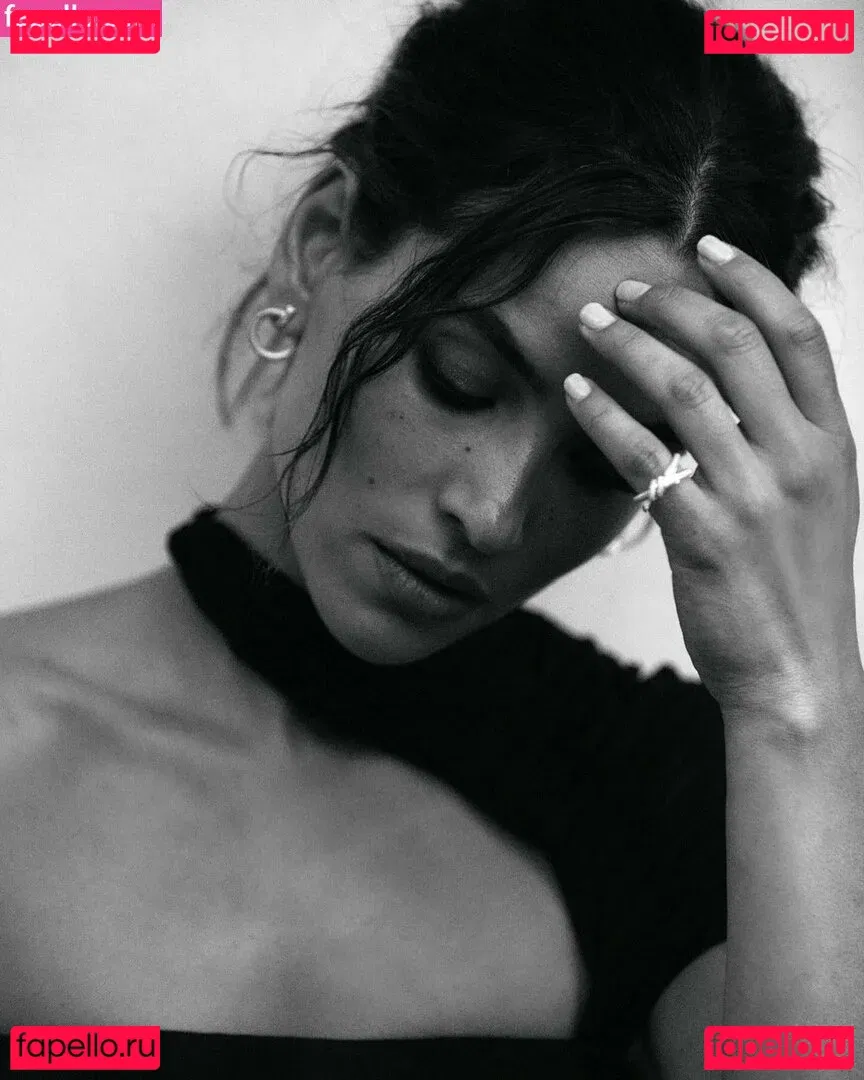 Adria Arjona Onlyfans Photo Gallery 