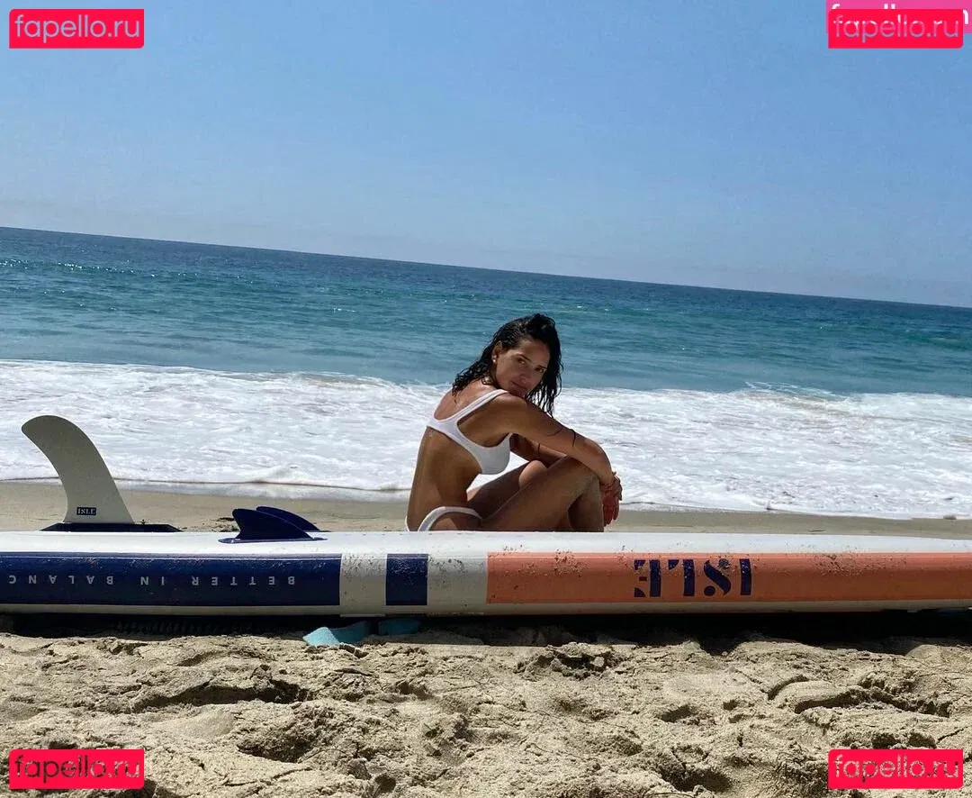 Adria Arjona Onlyfans Photo Gallery 