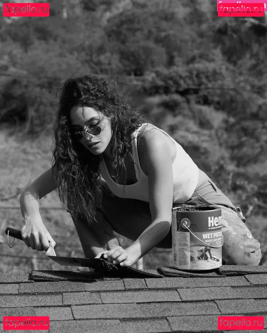 Adria Arjona Onlyfans Photo Gallery 