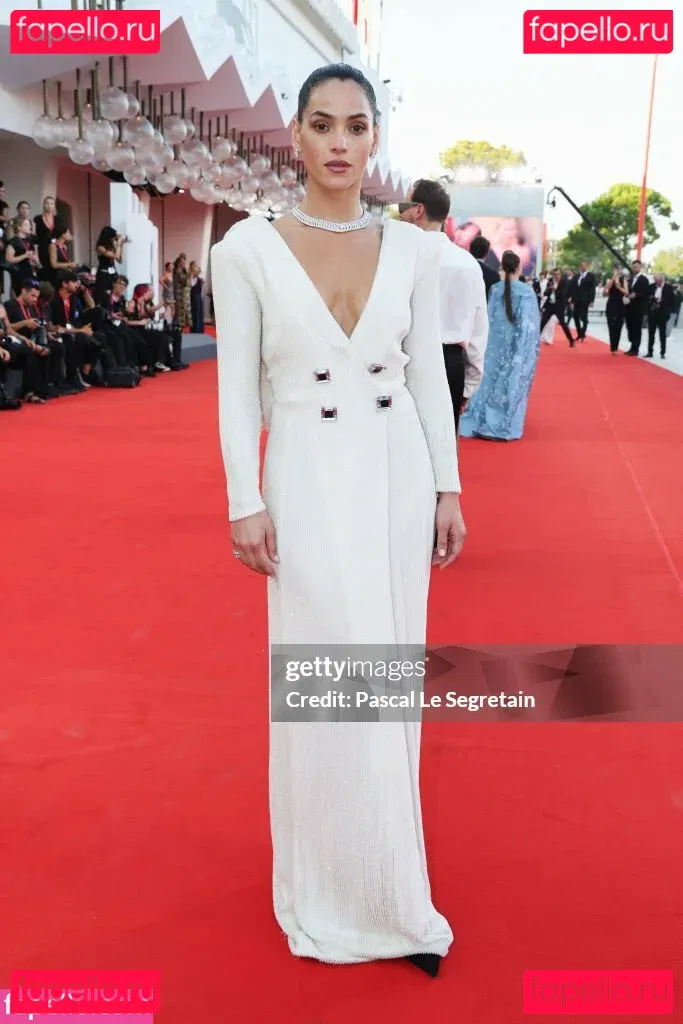 Adria Arjona Onlyfans Photo Gallery 