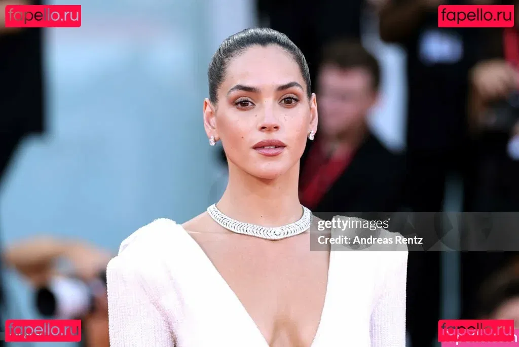 Adria Arjona Onlyfans Photo Gallery 