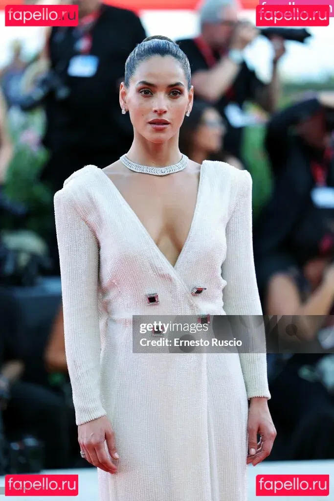 Adria Arjona Onlyfans Photo Gallery 