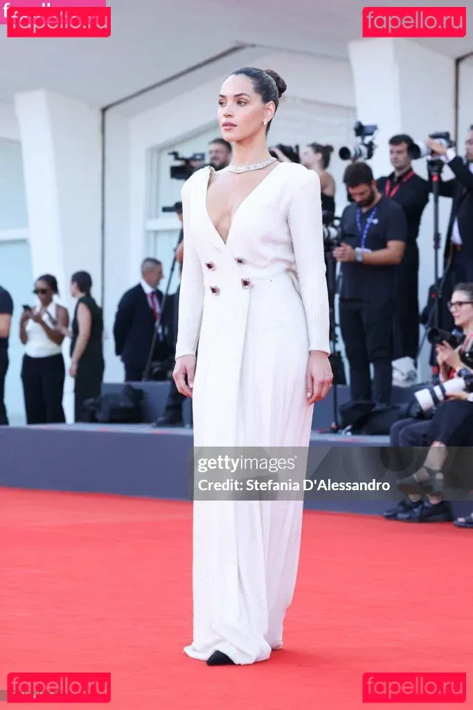 Adria Arjona Onlyfans Photo Gallery 