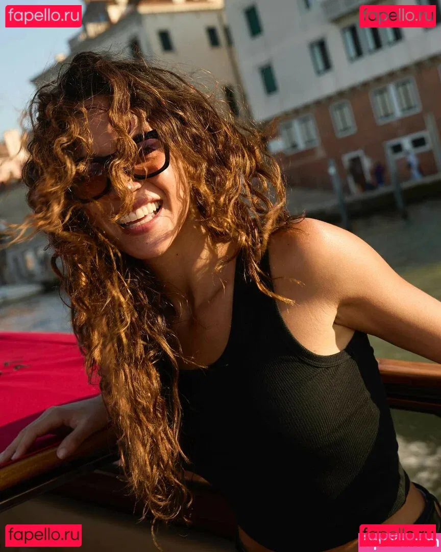 Adria Arjona Onlyfans Photo Gallery 