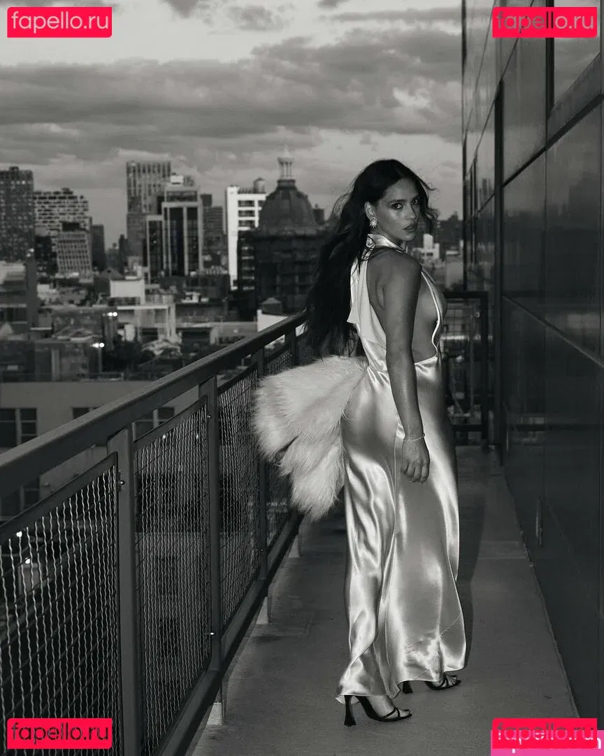 Adria Arjona Onlyfans Photo Gallery 