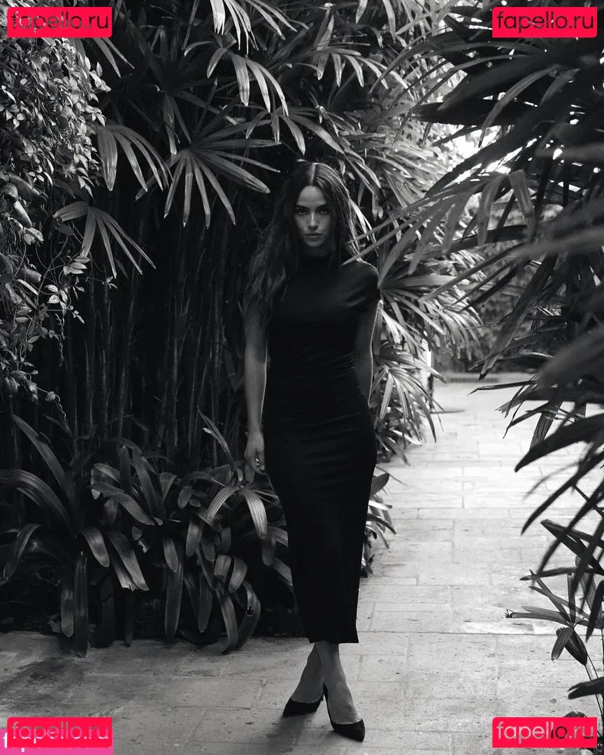 Adria Arjona Onlyfans Photo Gallery 