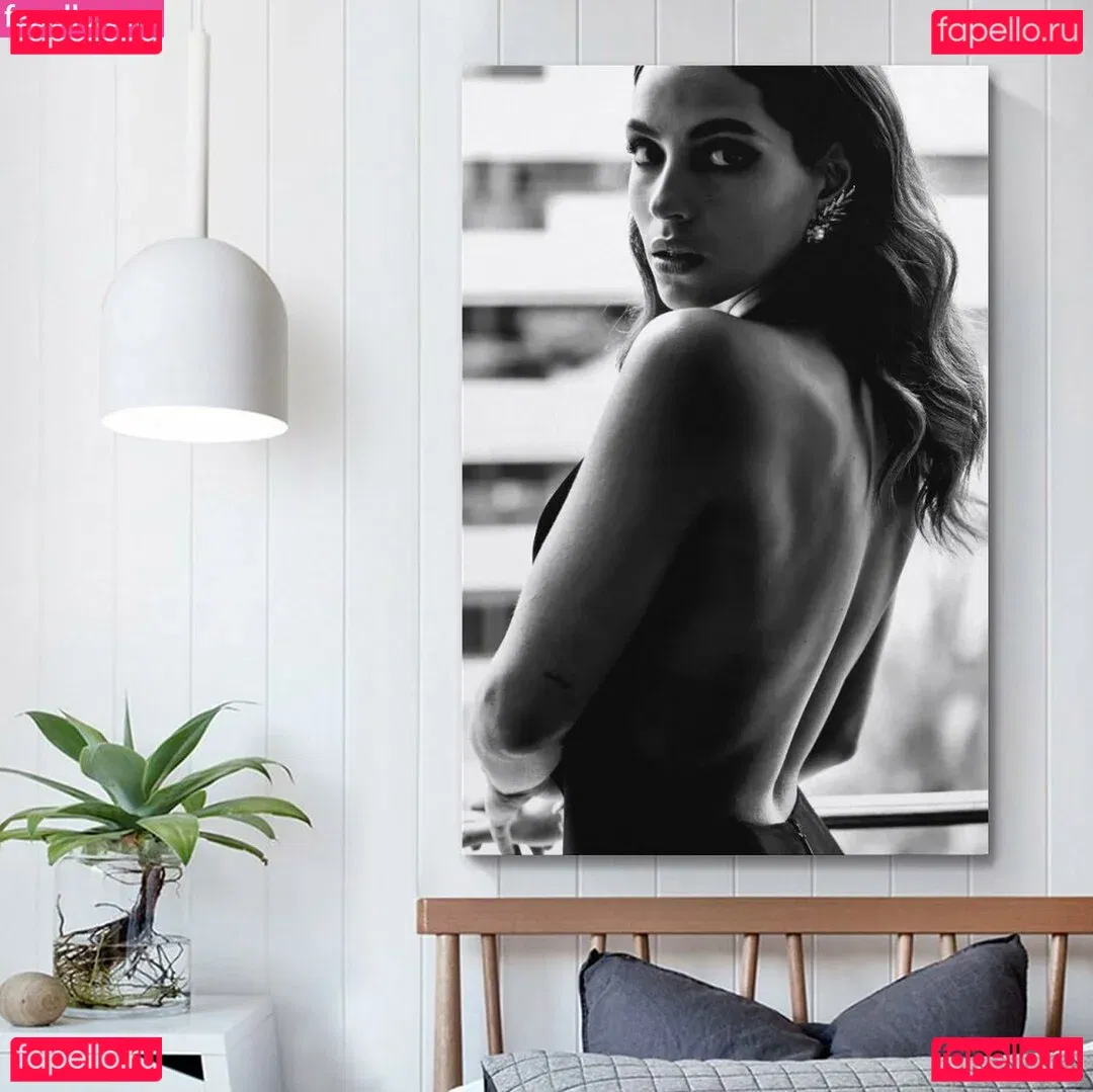 Adria Arjona Onlyfans Photo Gallery 