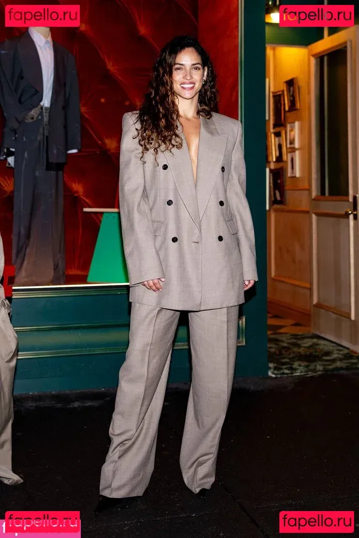 Adria Arjona Onlyfans Photo Gallery 