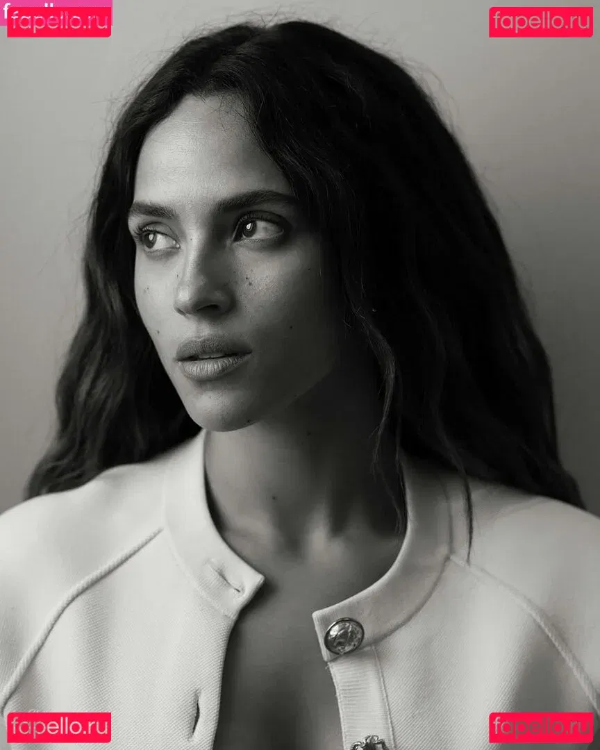 Adria Arjona Onlyfans Photo Gallery 