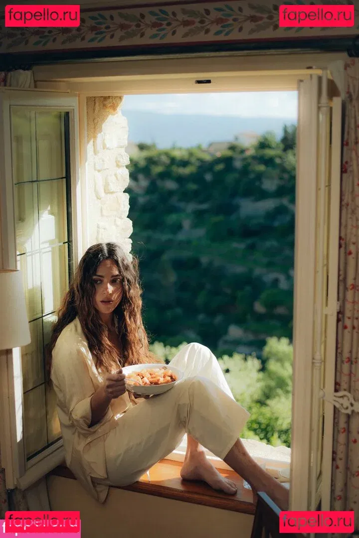 Adria Arjona Onlyfans Photo Gallery 