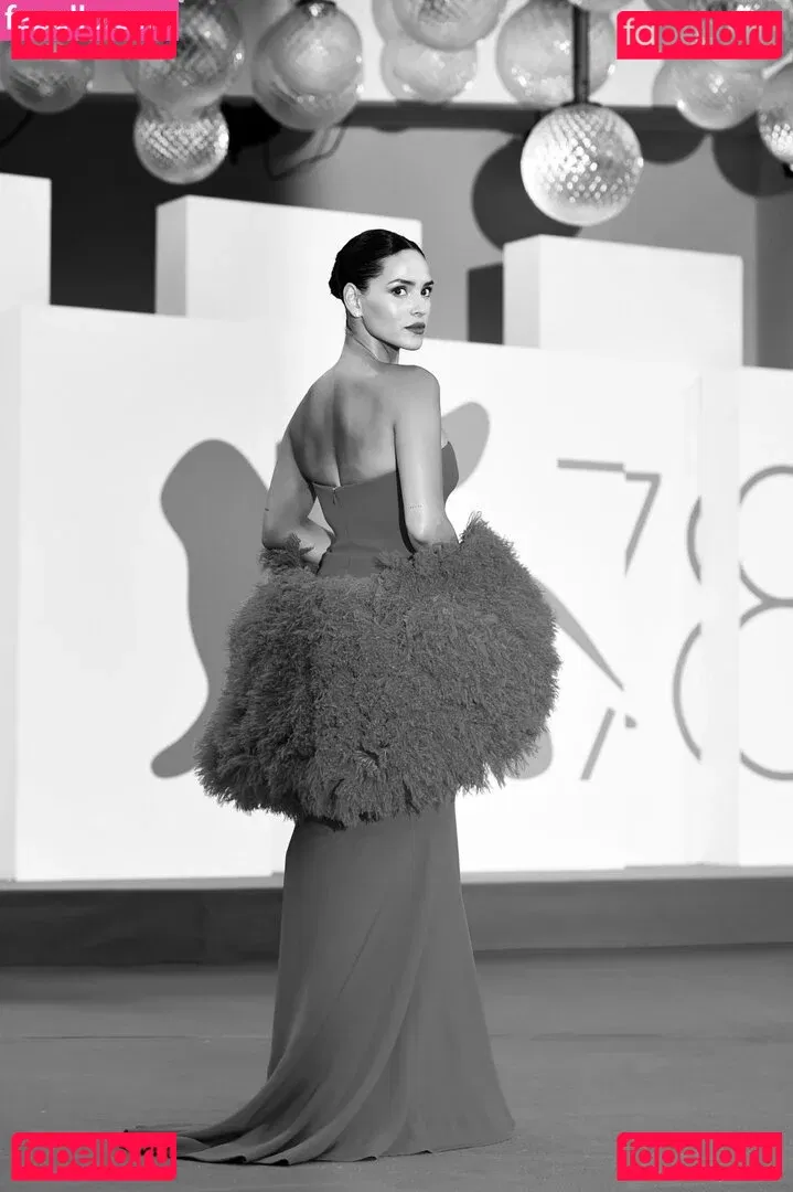 Adria Arjona Onlyfans Photo Gallery 