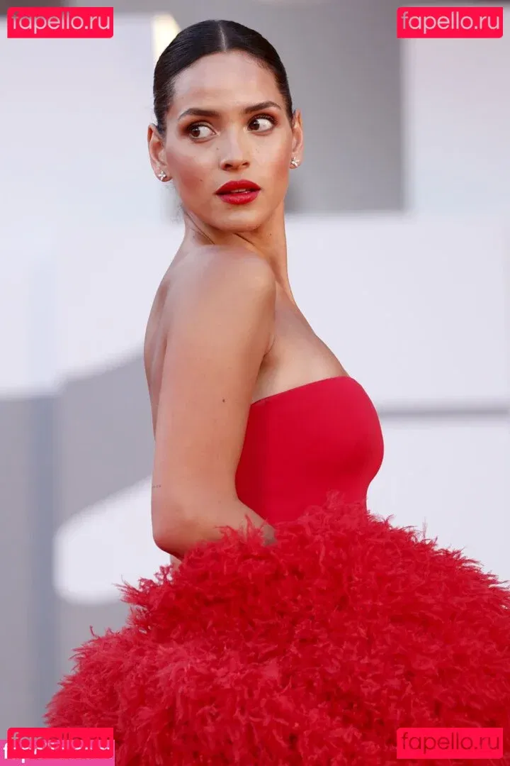 Adria Arjona Onlyfans Photo Gallery 