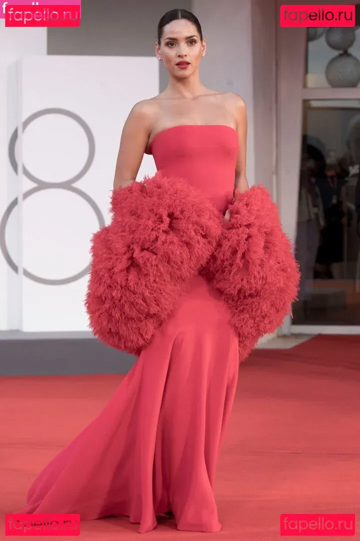 Adria Arjona Onlyfans Photo Gallery 