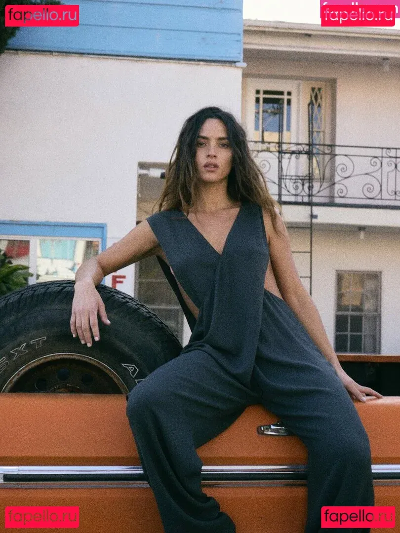 Adria Arjona Onlyfans Photo Gallery 