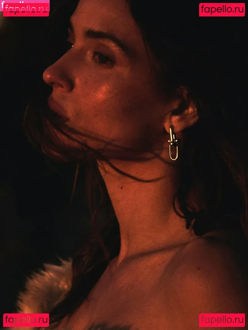 Adria Arjona Onlyfans Photo Gallery 