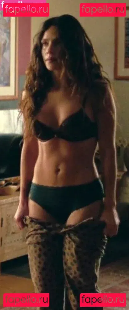 Adria Arjona Onlyfans Photo Gallery 