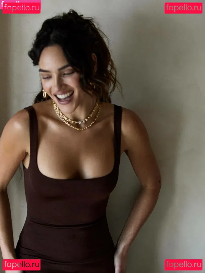 Adria Arjona Onlyfans Photo Gallery 