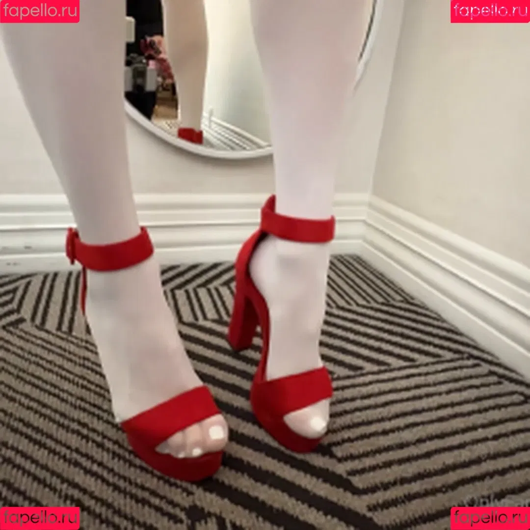 Cheerleader kait / cheerleaderkait / fitkaitlynxoxo Onlyfans Photo Gallery 