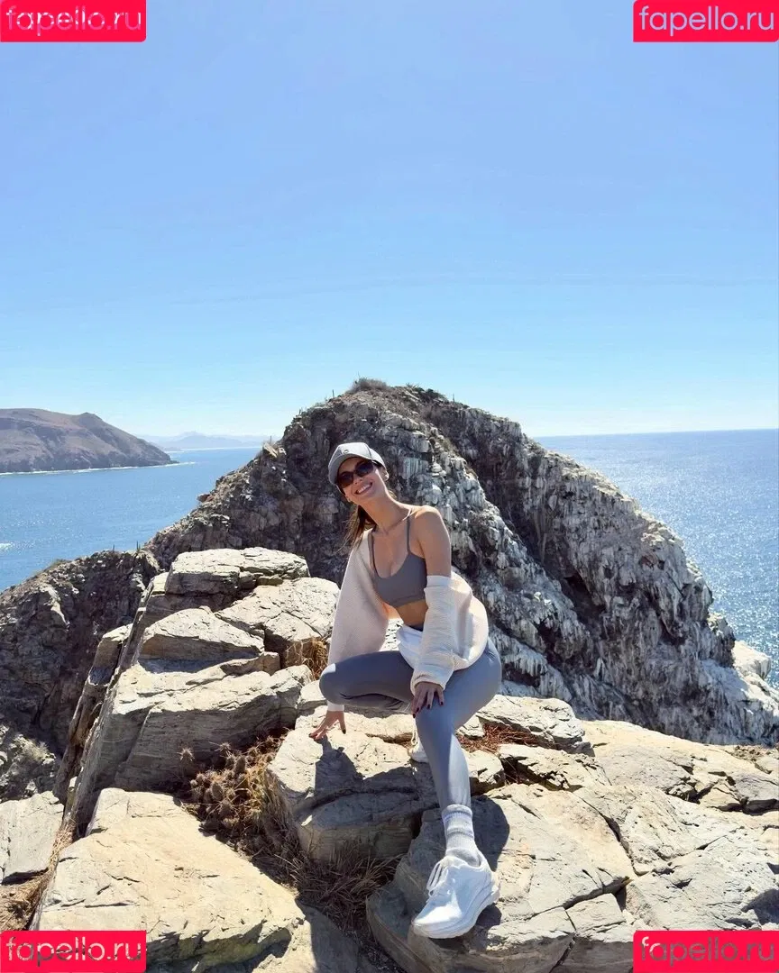 Victoria Justice / victoriajustice Onlyfans Photo Gallery 