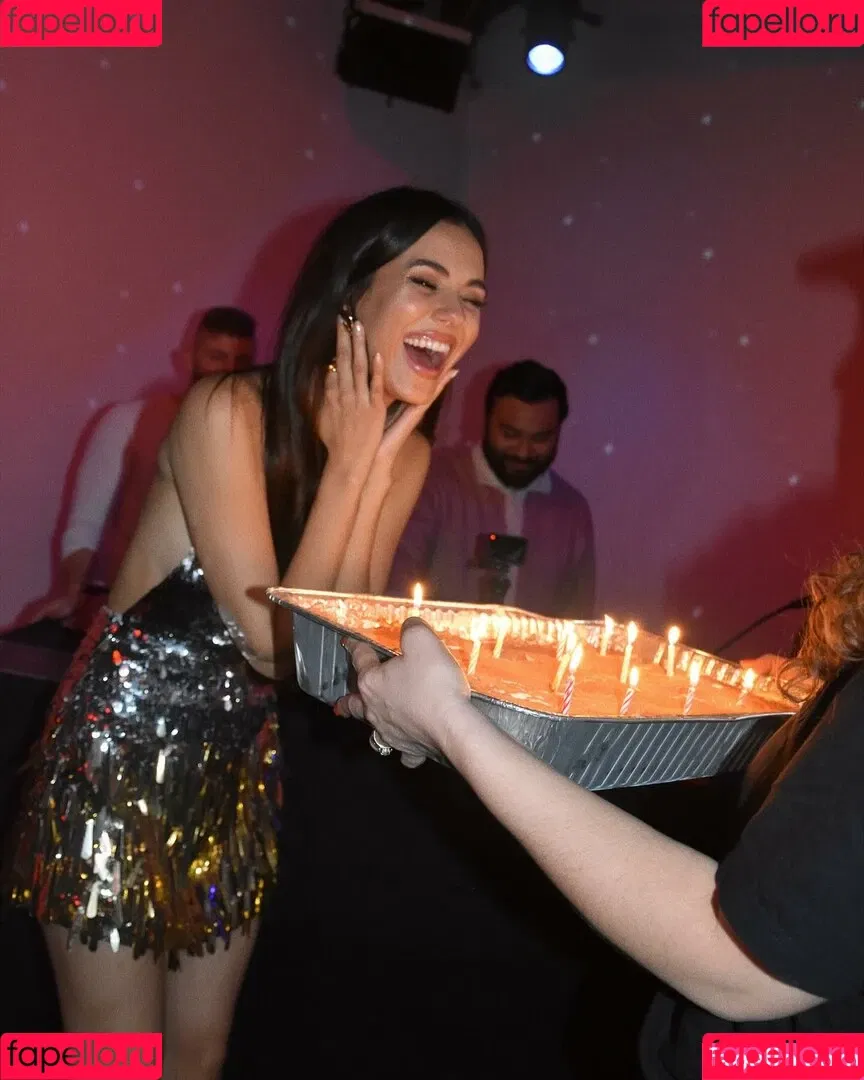 Victoria Justice / victoriajustice Onlyfans Photo Gallery 