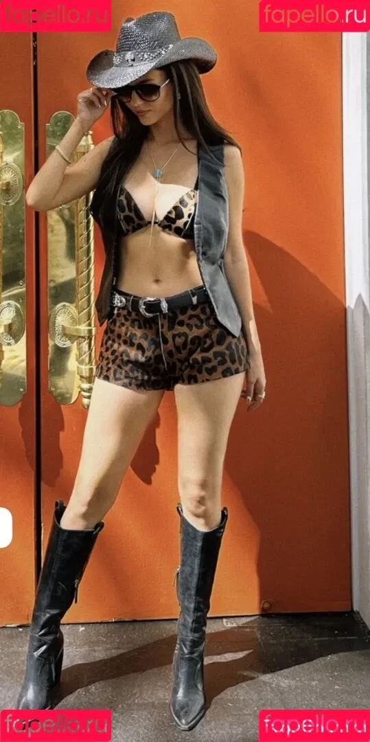 Victoria Justice / victoriajustice Onlyfans Photo Gallery 