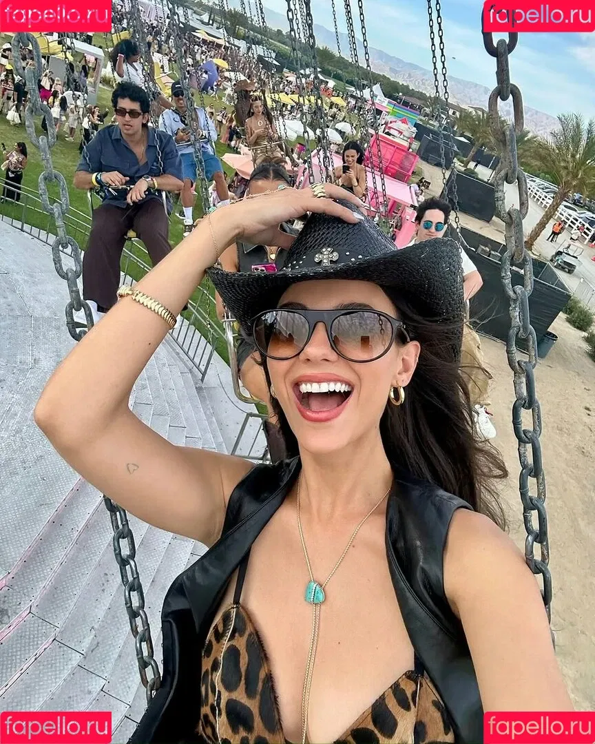 Victoria Justice / victoriajustice Onlyfans Photo Gallery 