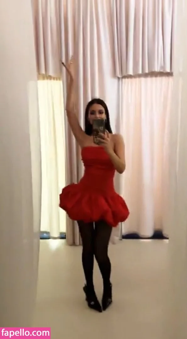 Victoria Justice / victoriajustice Onlyfans Photo Gallery 