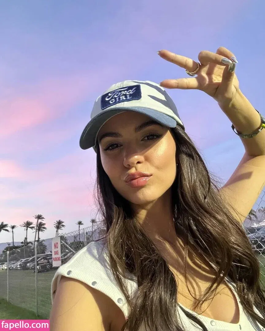 Victoria Justice / victoriajustice Onlyfans Photo Gallery 