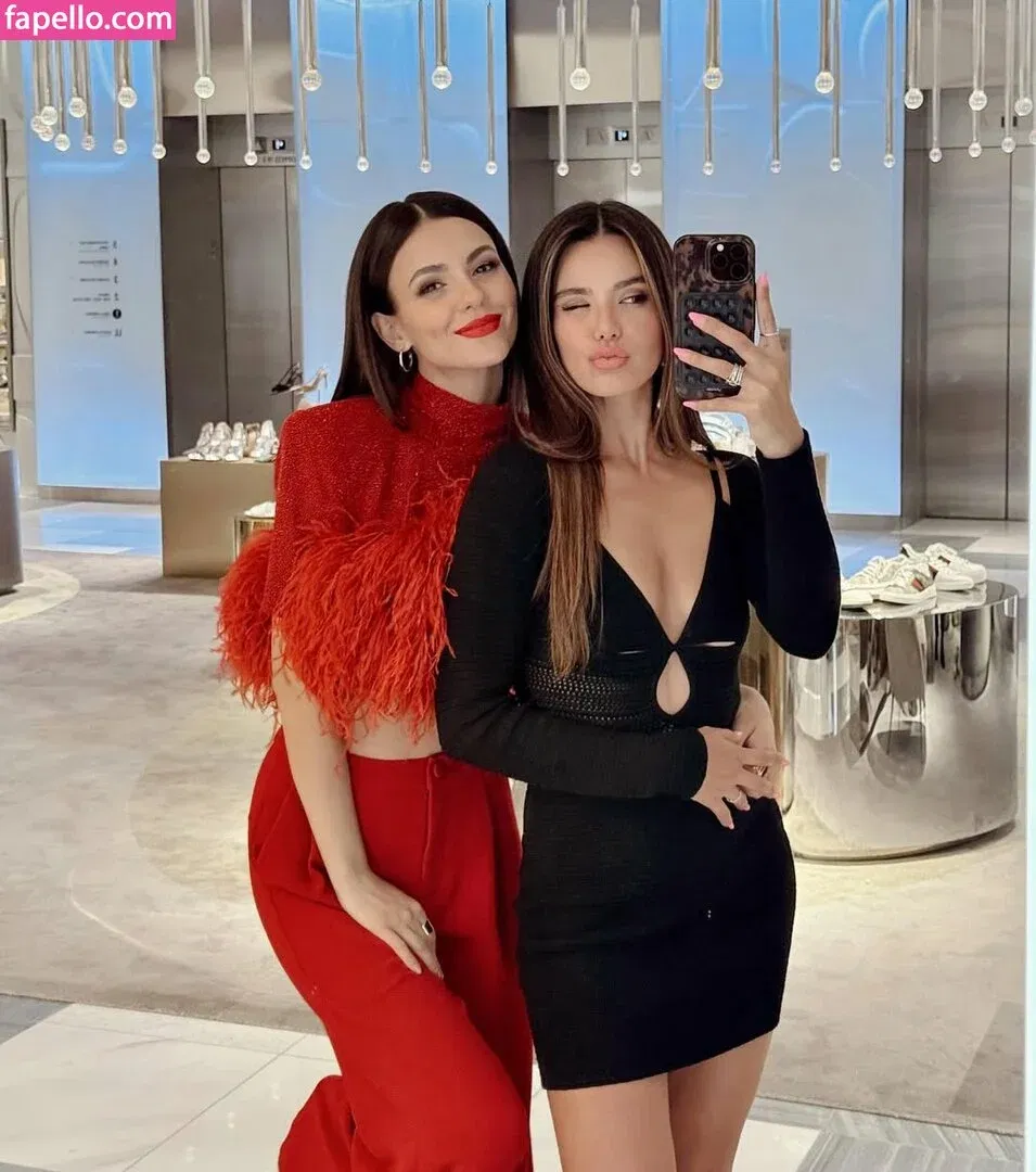 Victoria Justice / victoriajustice Onlyfans Photo Gallery 