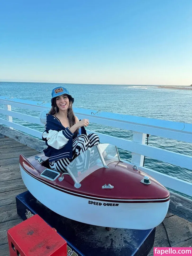 Victoria Justice / victoriajustice Onlyfans Photo Gallery 