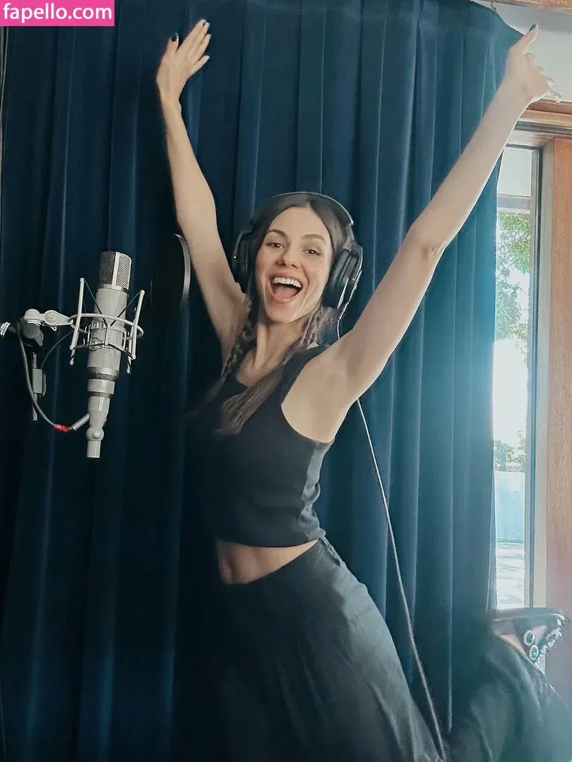Victoria Justice / victoriajustice Onlyfans Photo Gallery 