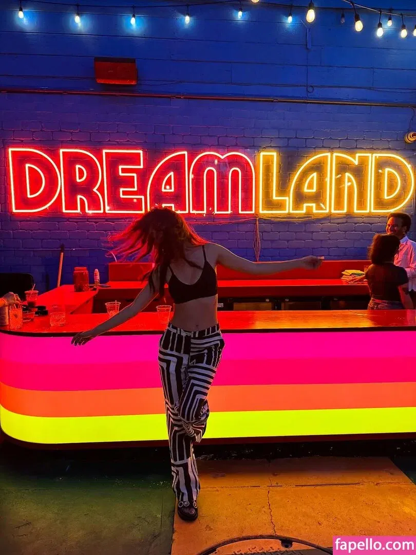 Victoria Justice / victoriajustice Onlyfans Photo Gallery 