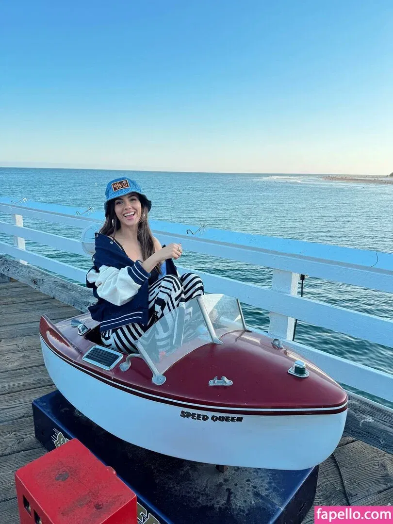 Victoria Justice / victoriajustice Onlyfans Photo Gallery 