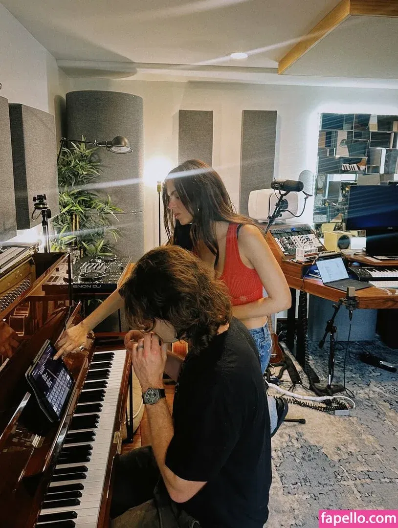 Victoria Justice / victoriajustice Onlyfans Photo Gallery 