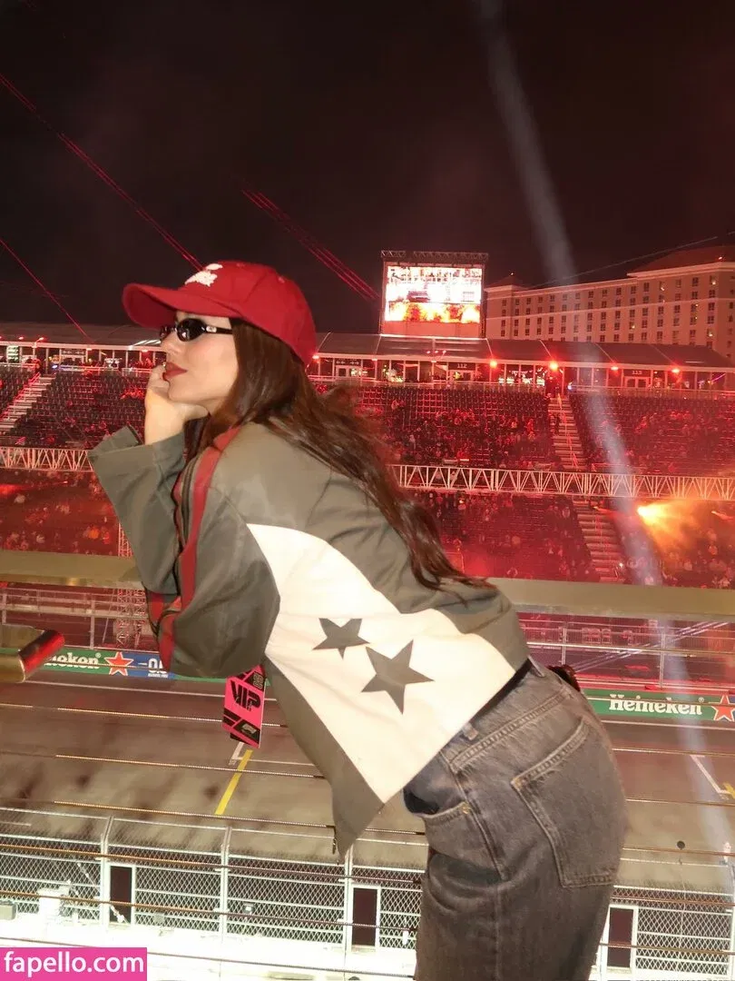 Victoria Justice / victoriajustice Onlyfans Photo Gallery 